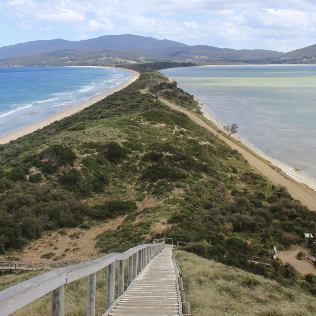 bruny-island-neck-2048x1024